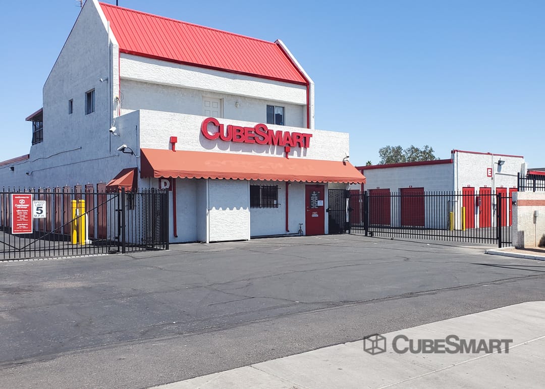 SelfStorage Units in Mesa (From 36) at 240 East Southern Ave CubeSmart