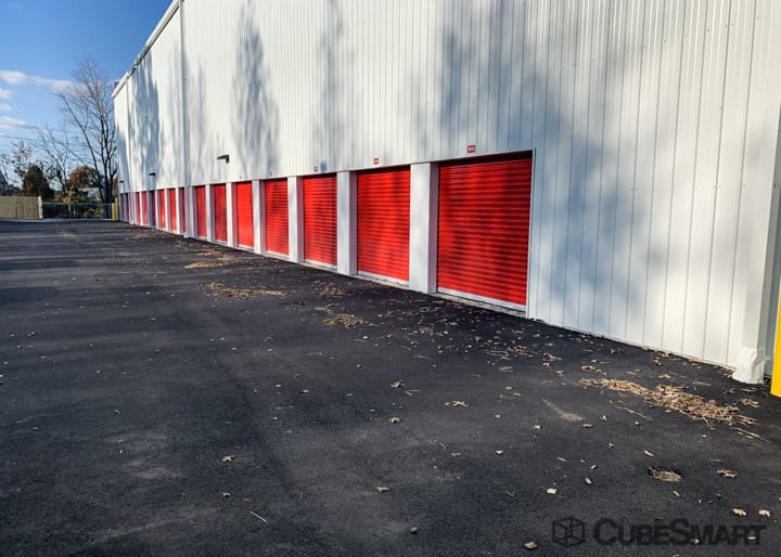SelfStorage Units in Hopewell (From 43) at 4017 Old Woodlawn St