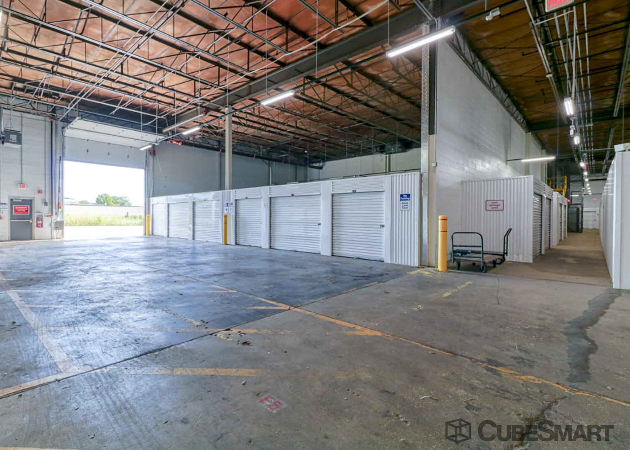 SelfStorage Units at 300 E Il Route 22 in Lake Zurich, IL CubeSmart