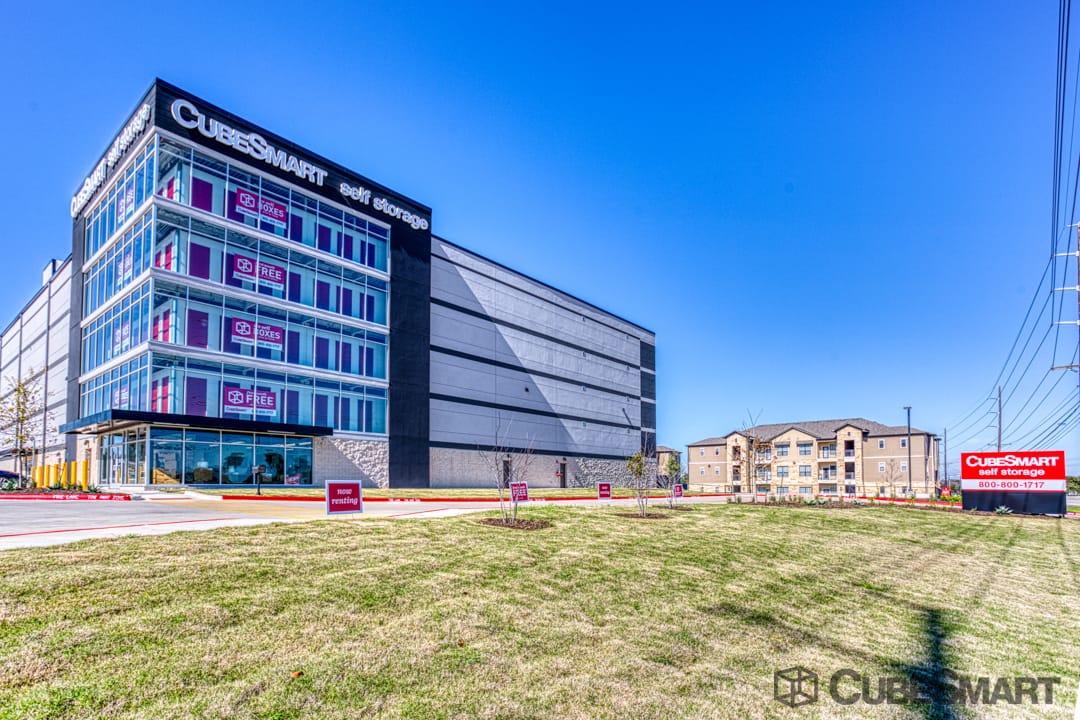 SelfStorage Units in Austin (From 23) at 8023 West Parmer Ln CubeSmart