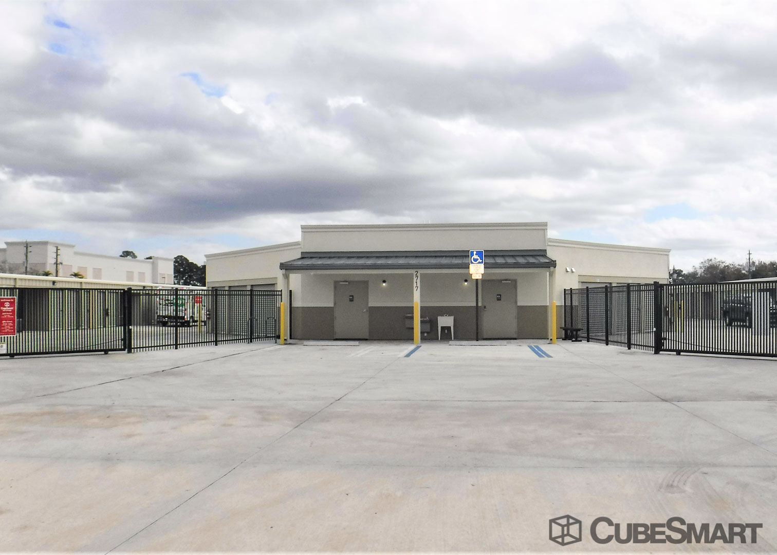 SelfStorage Units at 2140 Sw Gatlin Blvd in Port Saint Lucie, FL