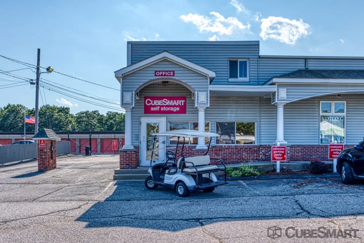 Self Storage Units At 5805 Post Rd In East Greenwich Ri Cubesmart