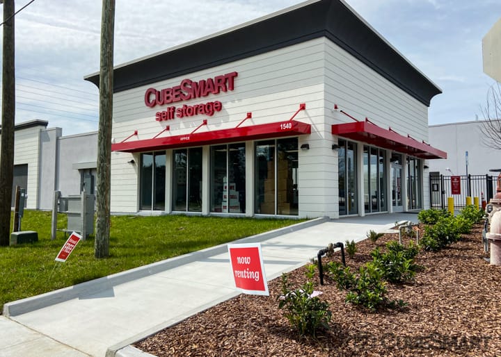 Self Storage Units At 1540 Sullivan Rd In Davenport Fl Cubesmart