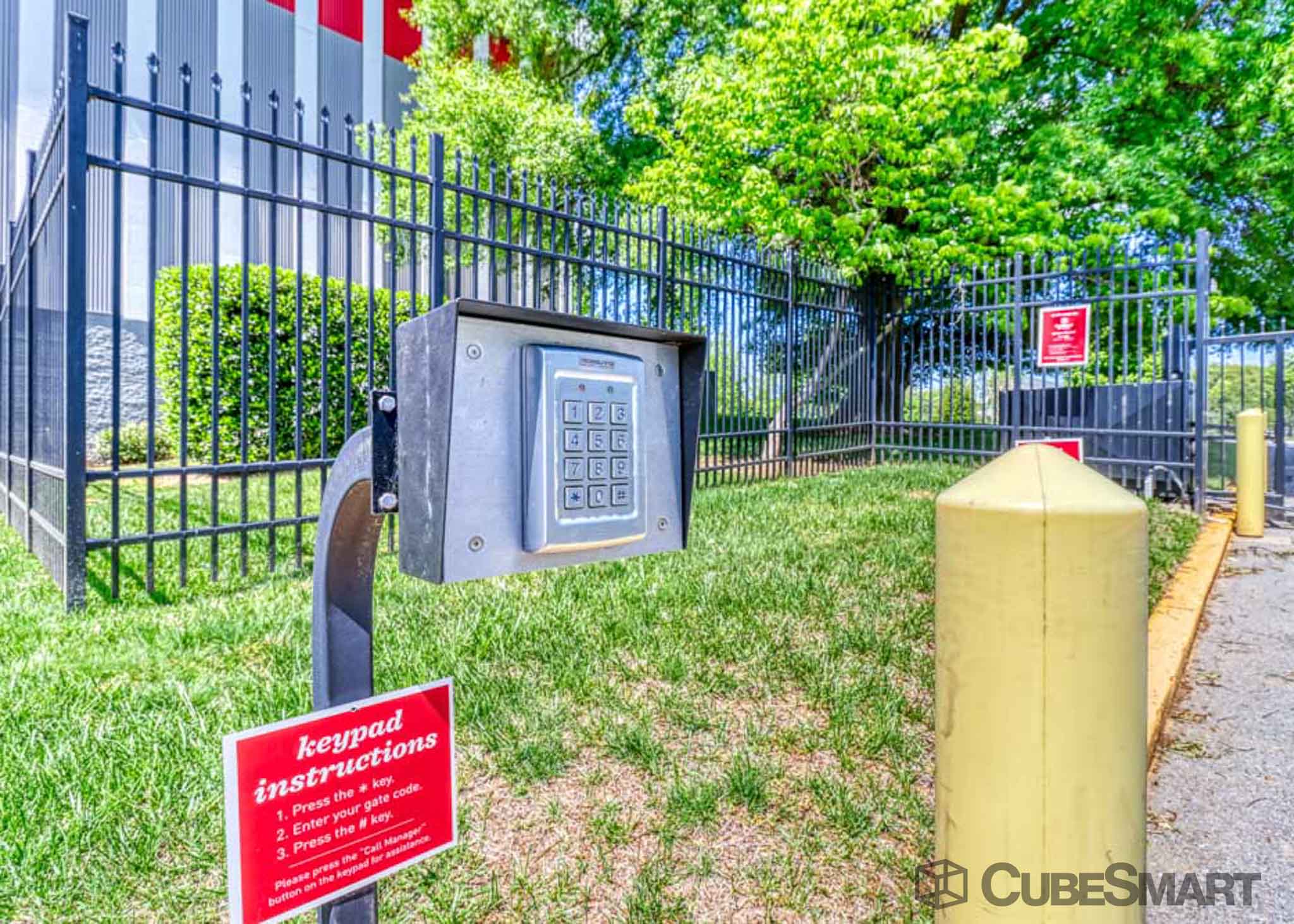 SelfStorage Units at 4 Research Pl in Rockville, MD CubeSmart