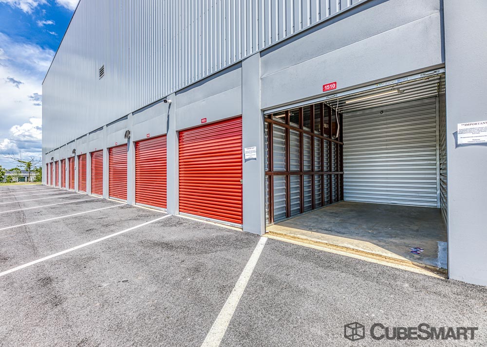 SelfStorage Units at 2613 Woodruff Rd in Simpsonville, SC CubeSmart