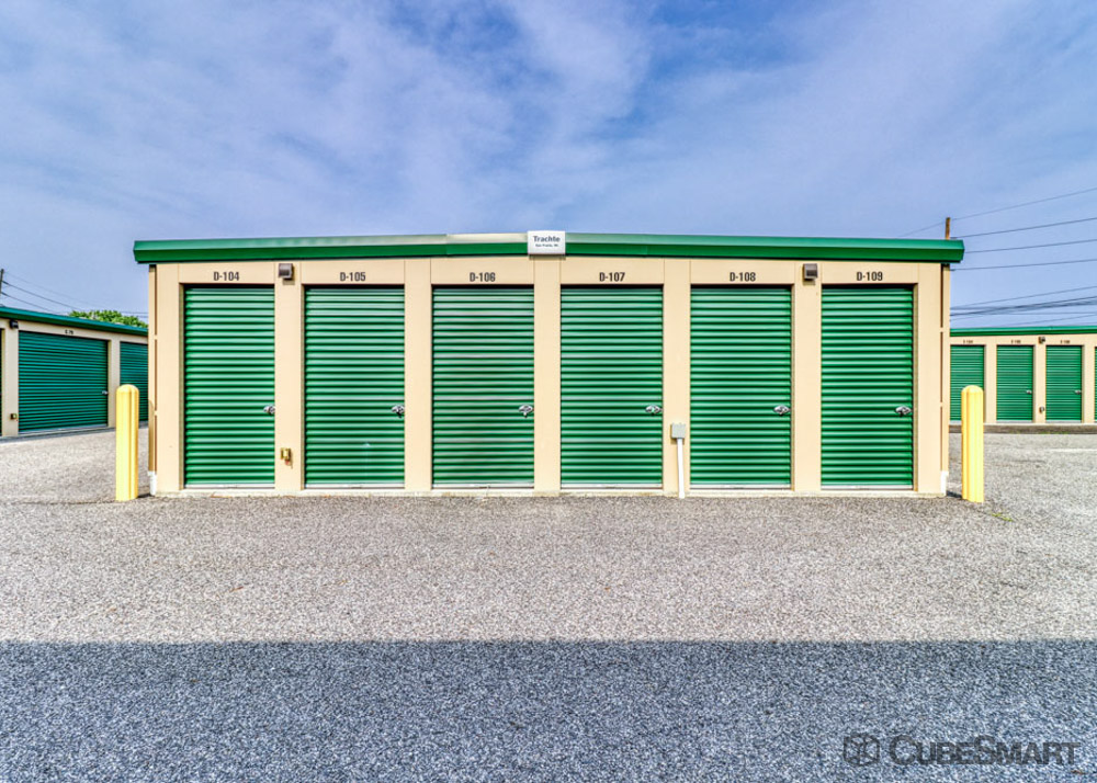 SelfStorage Units at 120 River Ave in Patchogue, NY CubeSmart