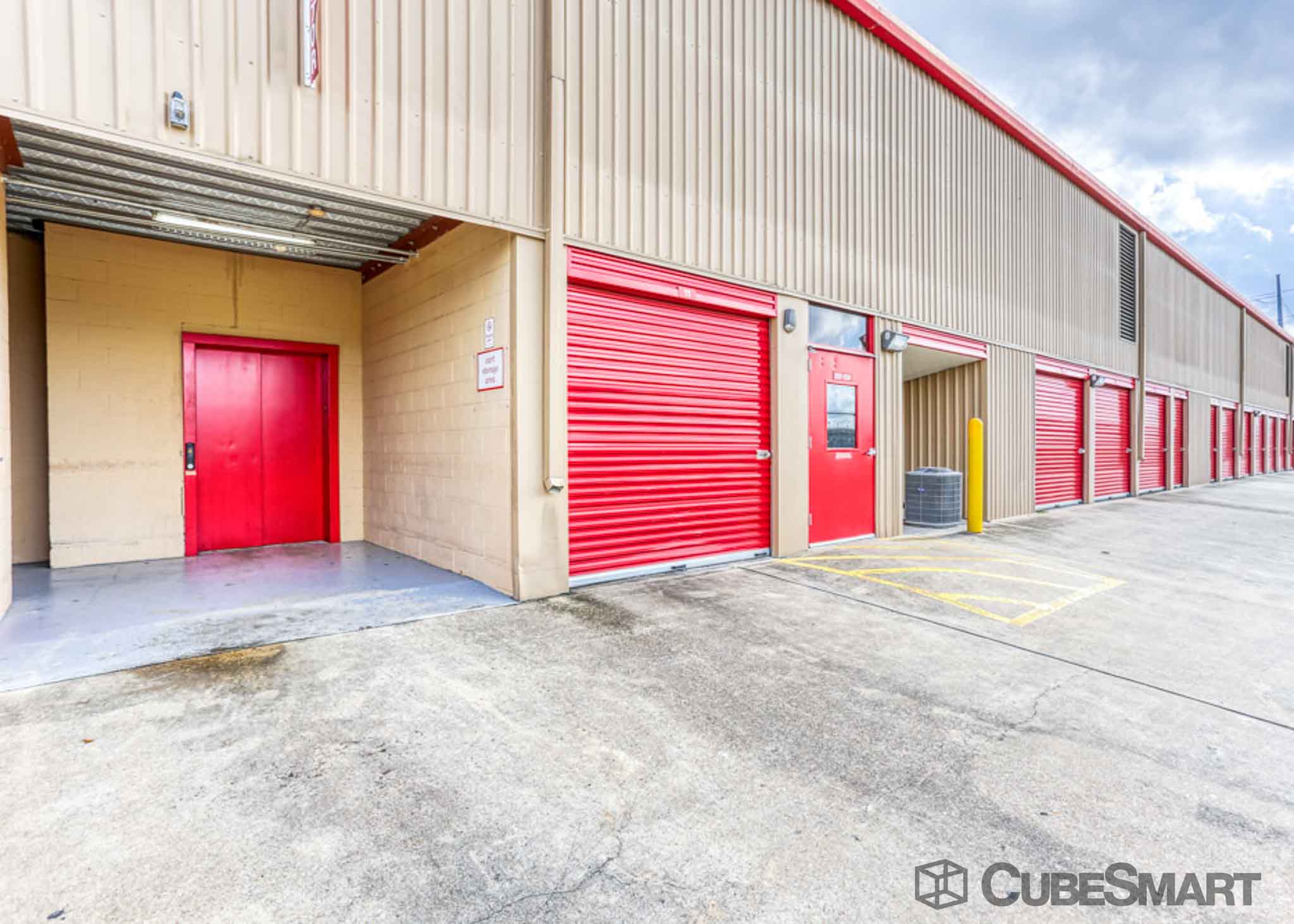 SelfStorage Units at 11325 Westpark Dr in Houston, TX CubeSmart