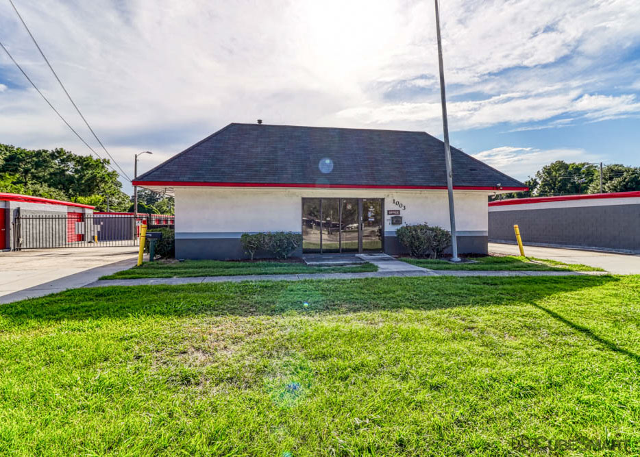 Storage Units at 1003 Folly Rd, Charleston, SC CubeSmart