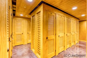 cubesmart-indoor-wine-storage-unit